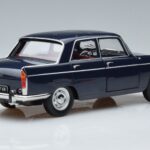 Peugeot 404 Blau Norev 1:18 184836 Druckguss - image 3 of 7
