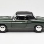 Peugeot 404 Cabriolet Antique Green Limitierte Auflage Norev 1:18 184829 - image 4 of 8
