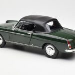 Peugeot 404 Cabriolet Antique Green Limitierte Auflage Norev 1:18 184829 - image 7 of 8