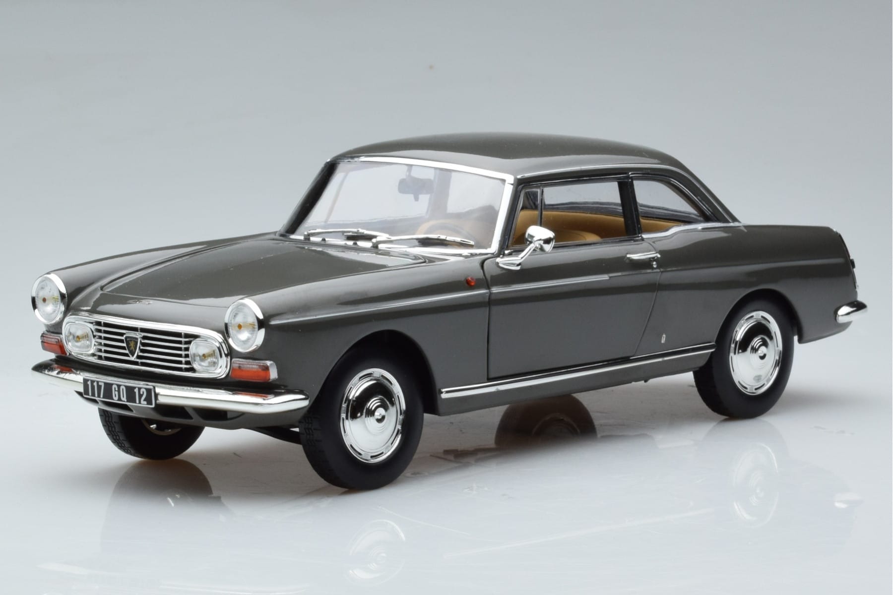 Peugeot 404 Coupe Graphite Grau Norev 1:18 184834 Druckguss