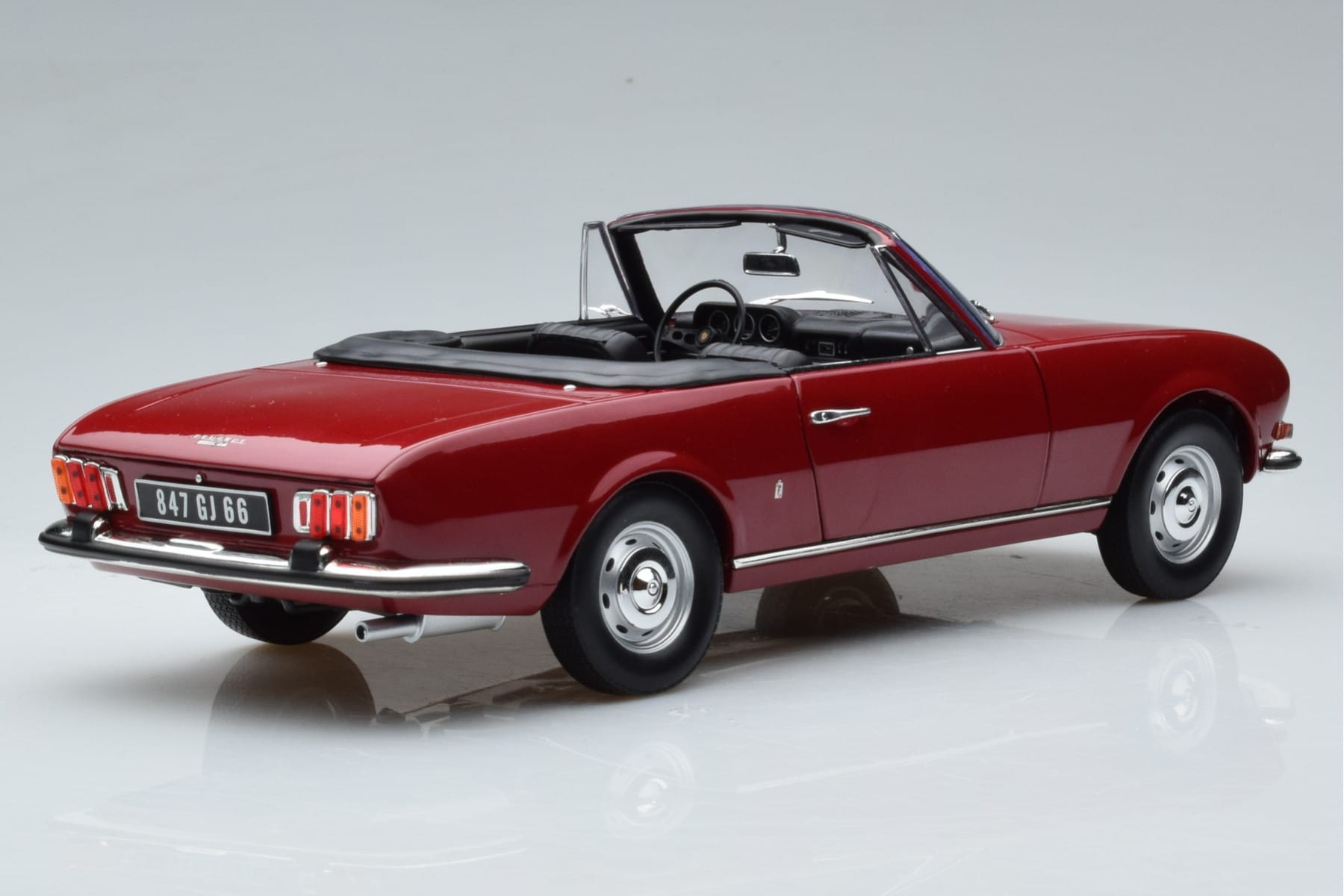 Peugeot 504 Cabriolet Rot Norev 1:18 184818 Druckguss — Bild 3 von 8