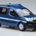 Peugeot Partner Gendarmerie Norev 1:18 184895 Druckguss - image 4 of 6