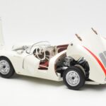 Porsche 550 Spyder 70 Jahre Edition Weiß Schuco 1:18 450033300 - image 5 of 8