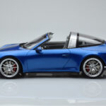 Porsche 911 991 4S Targa Blau GT Spirit 1:18 - image 3 of 5