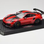 Porsche 911 GT2 RS 991 MR Manthey Racing Nordschleife Rekord Minichamps 1:18 MR-911-GT2RS-1803 - image 2 of 6