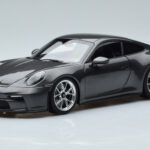 Porsche 911 992 GT3 Touring Package Grau Norev 1:18