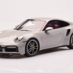 Porsche 911 992 Turbo S Crayon Grau GT Spirit 1:18