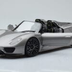 Porsche 918 Spyder Prototyp Grau Metallic Minichamps 1:18 - image 2 of 7