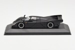 Porsche 962 Dauer Street Schwarz Matt Minichamps 1:43 430064002