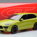 Porsche Cayenne GTS 92A Peridot Grün GT Spirit 1:18 - image 6 of 6