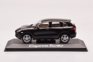 Porsche Cayenne 92A Turbo Schwarz Minichamps 1:43