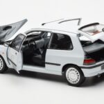 Renault Clio 16S Weiß Norev 1:18 - image 5 of 8