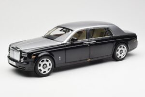 Rolls-Royce Phantom VII EWB Schwarz und Silber Kyosho 1:18 08841BKS