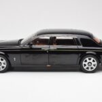 Rolls-Royce Phantom VII EWB Diamond Schwarz Kyosho 1:18 08841DBK2 - image 4 of 8