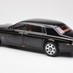 Rolls-Royce Phantom VII EWB Diamond Schwarz Kyosho 1:18 08841DBK2 - image 7 of 8