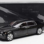 Rolls-Royce Phantom VII EWB Diamond Schwarz Kyosho 1:18 08841DBK2 - image 8 of 8