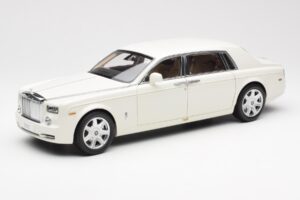 Rolls-Royce Phantom VII EWB English Weiß Kyosho 1:18 08841EW2
