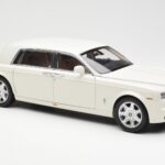 Rolls-Royce Phantom VII EWB English Weiß Kyosho 1:18 08841EW2 - image 6 of 8