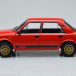Skoda 130 LR Rot IXO 1:18 - image 3 of 6