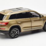 Skoda Kodiaq Gold FAW 1:18 ZSX000001GOL - image 3 of 8