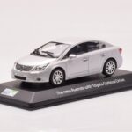 Toyota Avensis T270 Silber Minichamps 1:43 - image 2 of 4