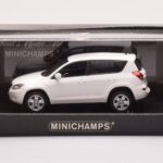 Toyota RAV4 XA30 Weiß Minichamps 1:43 - image 4 of 4