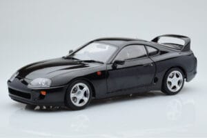 Toyota Supra A80 Schwarz LCD 1:18 LCD18020-BL