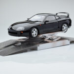 Toyota Supra A80 Schwarz LCD 1:18 - image 6 of 7