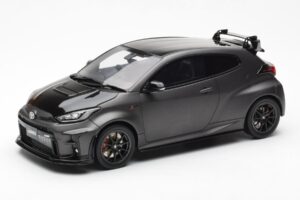 Toyota GR Yaris Circuit Package Schwarz Otto 1:18 OT1046