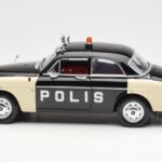 Volvo P121 Polizei Revell 1:18 8904 - image 4 of 8