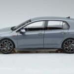 Volkswagen Golf GTI Mk8 Norev 1:18 188590 Druckguss - image 4 of 7