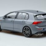 Volkswagen Golf GTI Mk8 Norev 1:18 188590 Druckguss - image 6 of 7