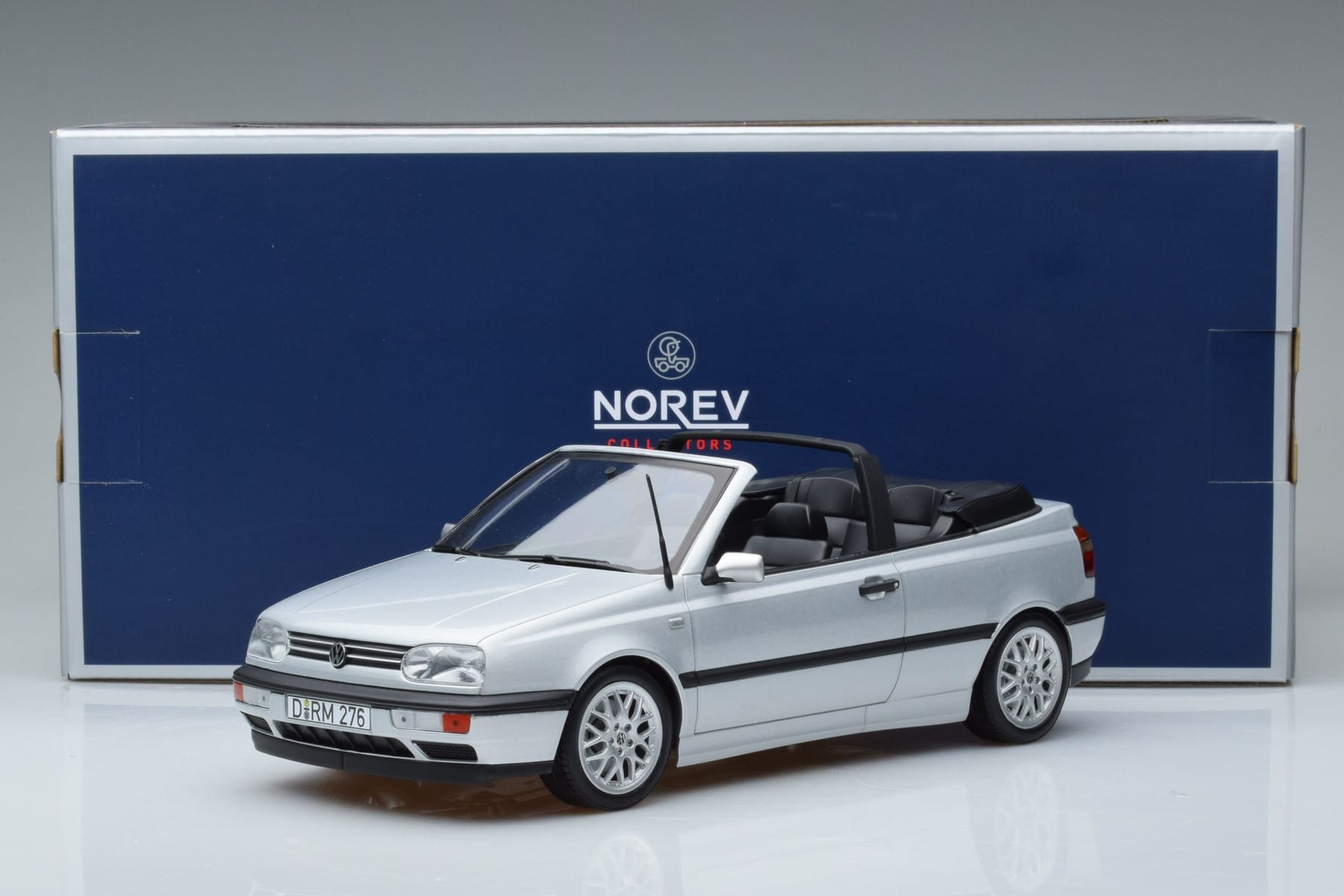 Volkswagen Golf Mk3 Cabriolet Silber Norev 1:18 188468 Druckguss — Bild 6 von 6