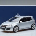 Volkswagen Golf GTI Mk5 Pirelli Edition Silber Norev 1:18 188425 Druckguss - image 7 of 7