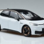 Volkswagen ID.3 Weiß FAW 1:18 ZVN000001WEI Druckguss - image 5 of 7