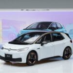 Volkswagen ID.3 Weiß FAW 1:18 ZVN000001WEI Druckguss - image 7 of 7