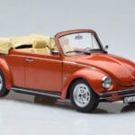 Volkswagen Beetle 1303 Cabriolet Orange Norev 1:18 - image 4 of 6