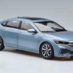 Volkswagen Passat B8 Blau FAW 1:18 ZVF000003A Druckguss - image 5 of 7