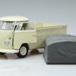 Volkswagen T1b Pickup Schuco 1:18 450037000 Druckguss - image 2 of 7