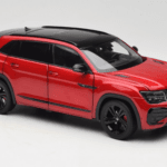 Volkswagen Teramont X Rot FAW 1:18 ZVB000003A Druckguss - image 6 of 8
