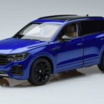 Volkswagen Touareg CR Blau FAW 1:18 LTC761021BLU Druckguss