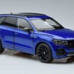 Volkswagen Touareg CR Blau FAW 1:18 LTC761021BLU Druckguss - image 5 of 7