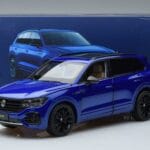 Volkswagen Touareg CR Blau FAW 1:18 LTC761021BLU Druckguss - image 7 of 7