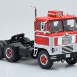 White 7400 Rot Silber IXO 1:43 - image 3 of 5