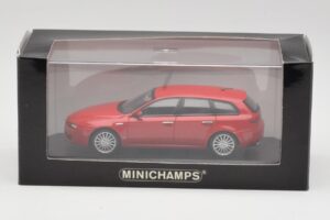 Alfa Romeo 159 Sportwagon Alfa Rot Minichamps 1:43 400120511 Druckguss — Bild 4 von 4