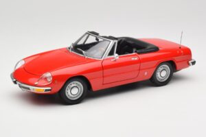 Alfa Romeo 2000 Spider Rot Minichamps 1:18 180120930 Druckguss