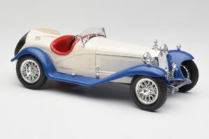 Alfa Romeo 2300 Spider Weiß & Blau Bburago 1:18 3008-M1 Druckguss — Bild 4 von 6