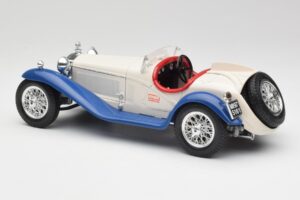 Alfa Romeo 2300 Spider Weiß & Blau Bburago 1:18 3008-M1 Druckguss — Bild 5 von 6