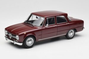 Alfa Romeo Giulia 1300 Dunkelrot Minichamps 1:18 180120906 Druckguss