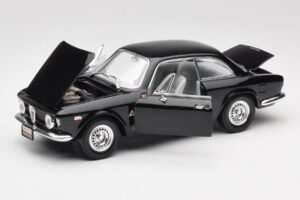 Alfa Romeo Giulia Sprint GTA Schwarz Road Signature 1:18 92348 Druckguss — Bild 2 von 8